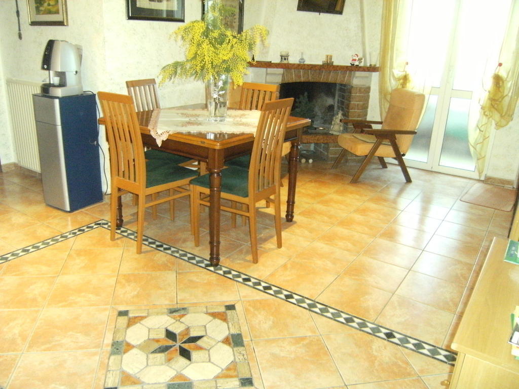 Bed and Breakfast Emily Stroncone Екстер'єр фото