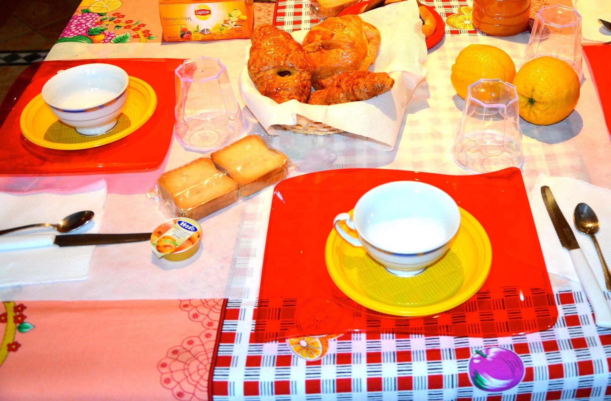 Bed and Breakfast Emily Stroncone Екстер'єр фото