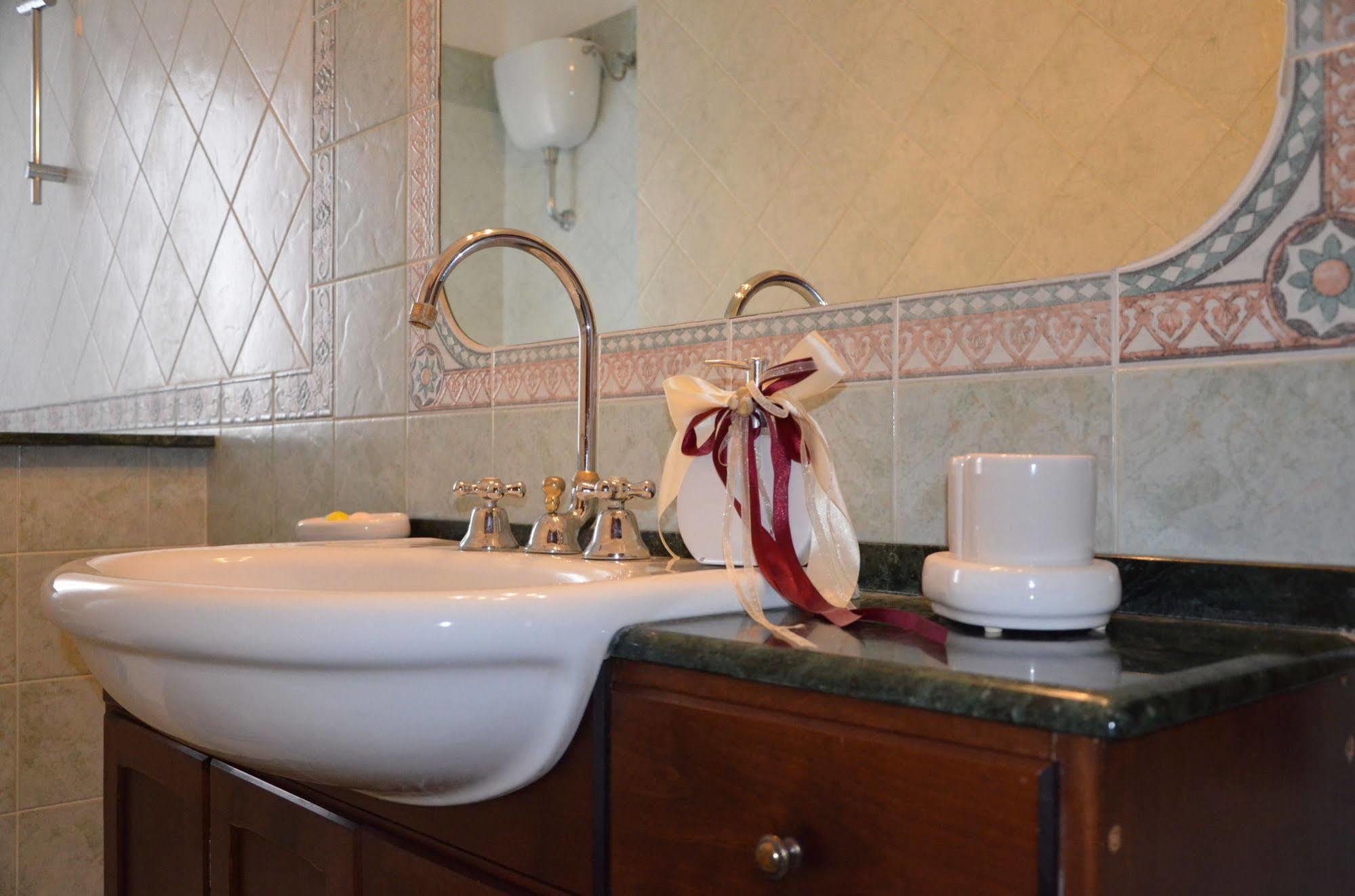 Bed and Breakfast Emily Stroncone Екстер'єр фото